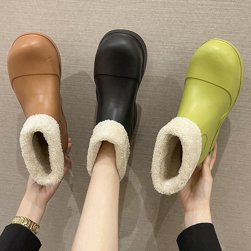 时尚轻便防水防滑毛绒短筒水鞋