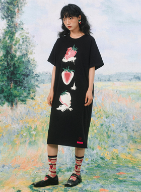HHCH口海&符dancy联名款 复古奶油草莓印花中长款黑色短袖连衣裙