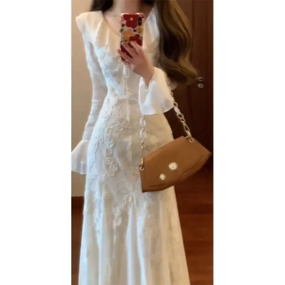 鱼尾裙早秋小个子穿搭连衣裙2024年秋冬新款入秋长裙白色裙子女装