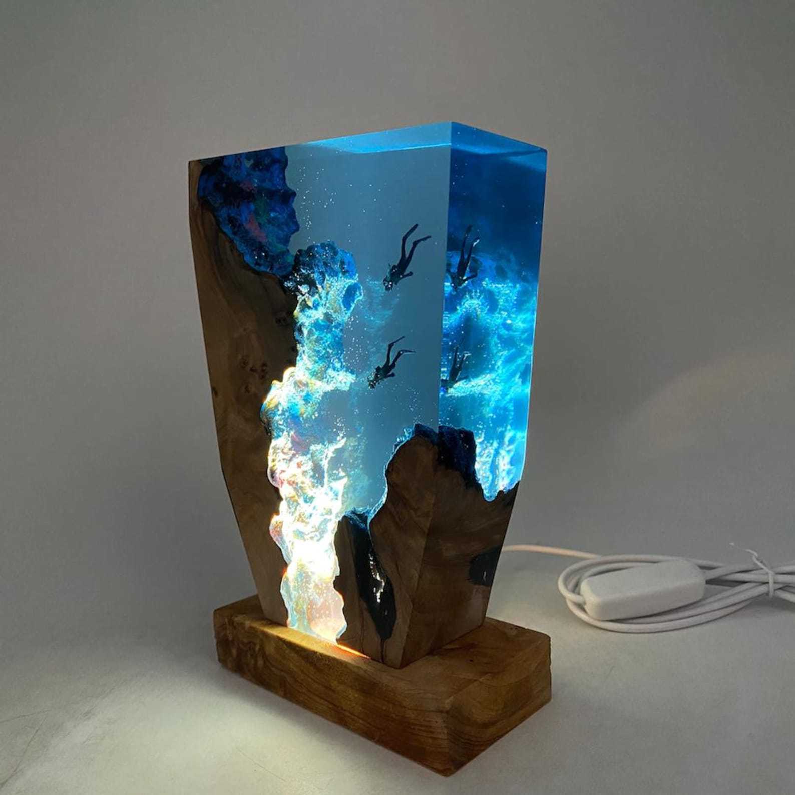 爆款圣诞礼物海洋潜水员树脂灯