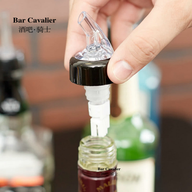 酒吧骑士酒吧调酒倒酒嘴洋酒嘴塑料调酒酒嘴吧台定量酒嘴30/50ml