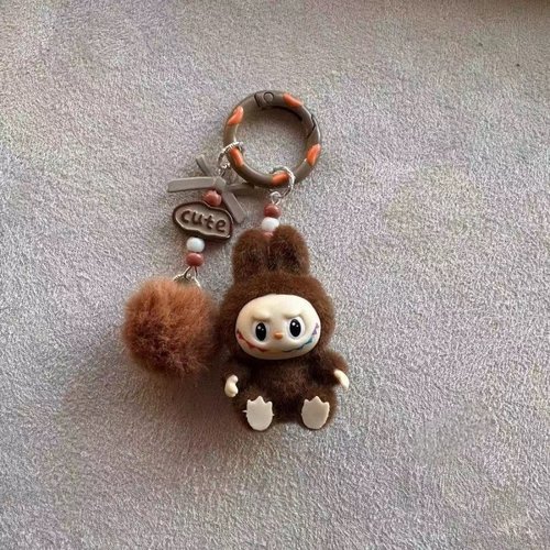 可爱迷你labubu坐姿植绒拉布布包包情侣汽车钥匙扣装饰挂件手机链