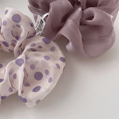 店主力推款低调又复古时髦的波点暗紫色肥肠圈 耐看大肠发圈春夏