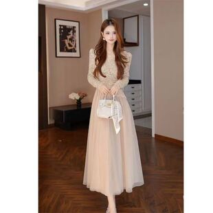 法式 气质拼接蕾丝优雅千金风V领连衣裙 有内衬秋冬新款 2026新款