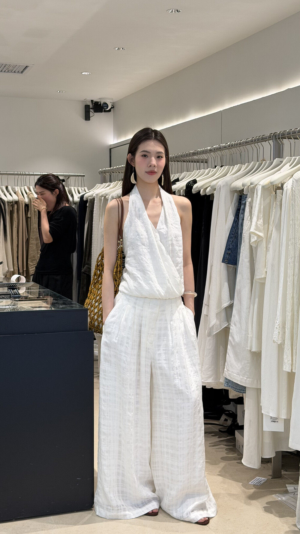 TOMORROW正版2026夏季新款韩版暗格挂脖交叉背心+半身裙+休闲裤女