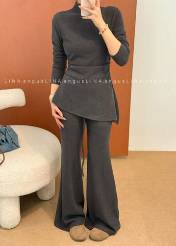LINA正版2025冬季新款韩版舒适保暖收腰半高领上衣+微喇裤套装女