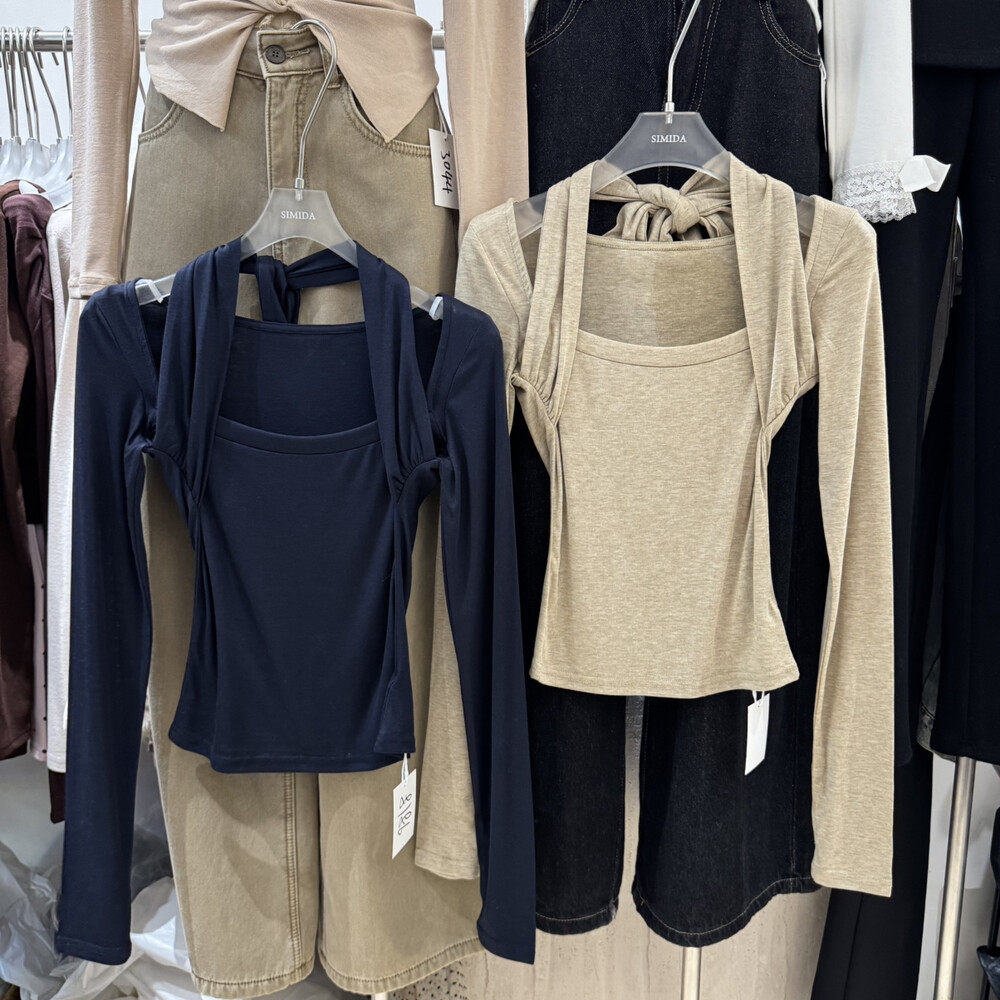 Simida正版2025冬季新款韩版洋气时尚百搭假两件镂空挂脖打底衫女
