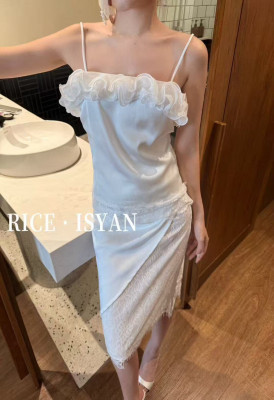 RICE正版2026春季新款韩版时尚氛围感百搭in露肩下摆蕾丝拼接背心