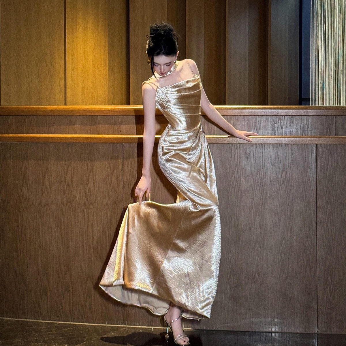 高级定制古典浪漫贵族名媛气质性感吊带敬酒服晨袍宴会晚礼服芬芳,女装/女士精品,礼服/晚装,淘宝优惠券,粉丝福利购,淘宝优惠卷