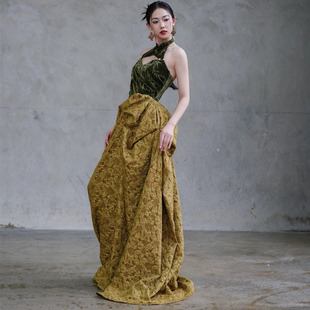 高级定制新中式 晚礼服漫缘 古典优雅气质新娘晨袍小众轻奢挂脖无袖