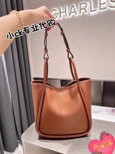 CHARLES&KEITH25夏新品CK2-30782647大容量单肩托特包子母包女包