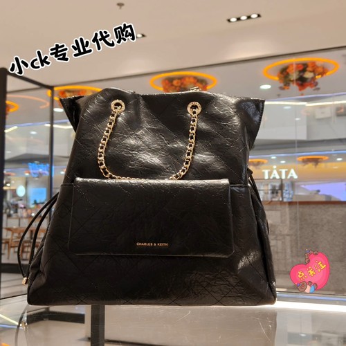 CHARLESKEITH 25冬新品小CK2-30782756大容量福袋抽绳双肩包女包