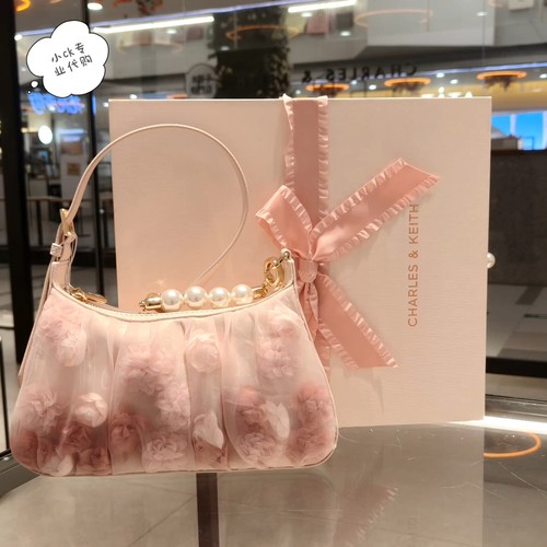 CHARLES&KEITH 26新小CK17-20151666-A情人节520限定单肩斜挎女包