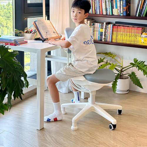 八九间H5儿童骑马椅跪姿椅