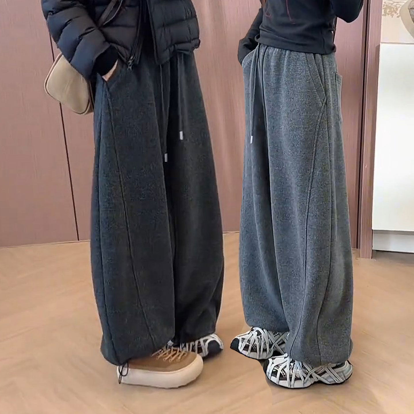 黑色毛呢阔腿裤女秋冬新款慵懒风垂感软糯加绒云朵裤休闲弯刀长裤,女装/女士精品,卫裤,淘宝优惠券,粉丝福利购,淘宝优惠卷