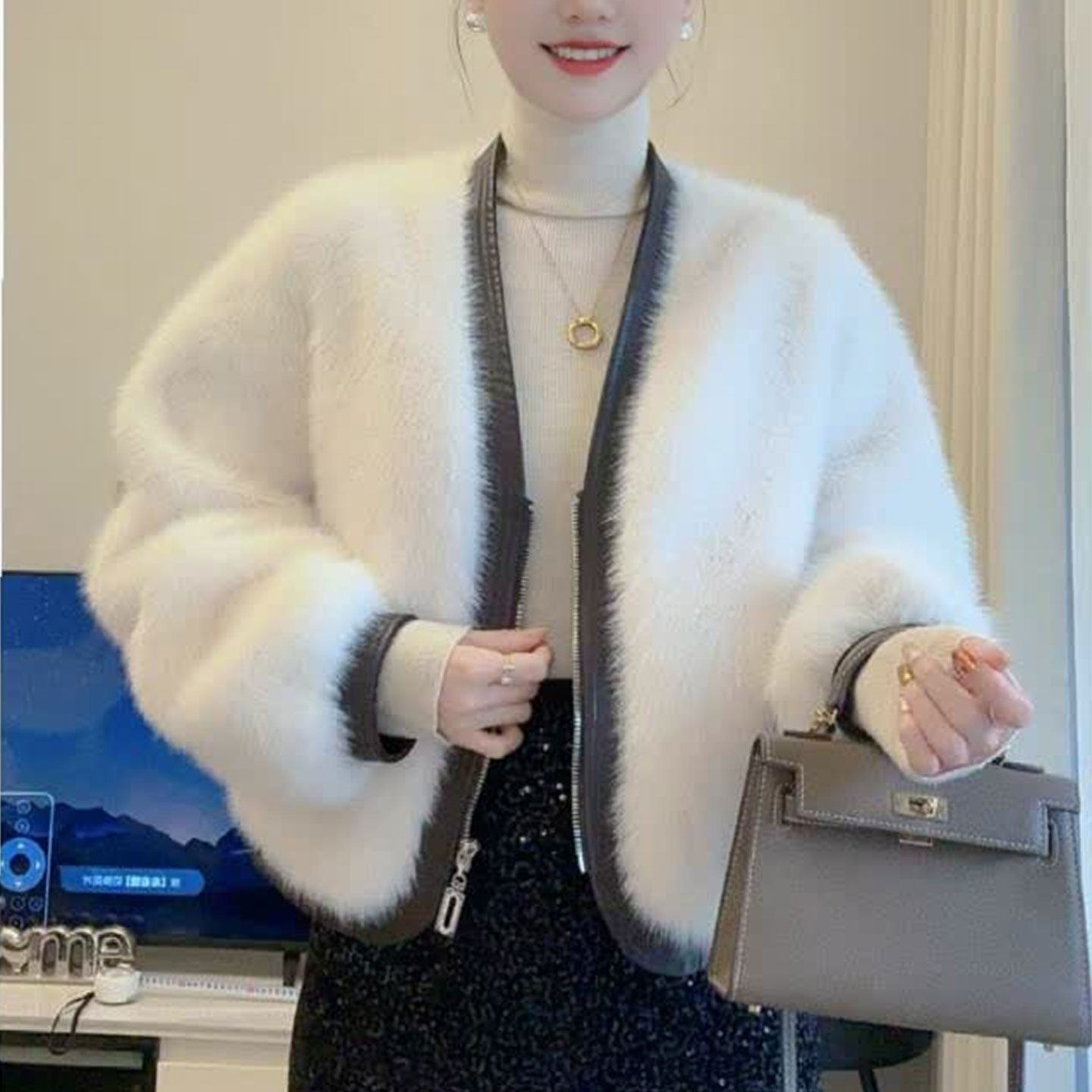 2025秋冬新款环保皮草圆领短款外套女年轻款仿皮毛一体水貂绒大衣,女装/女士精品,短外套,淘宝优惠券,粉丝福利购,淘宝优惠卷