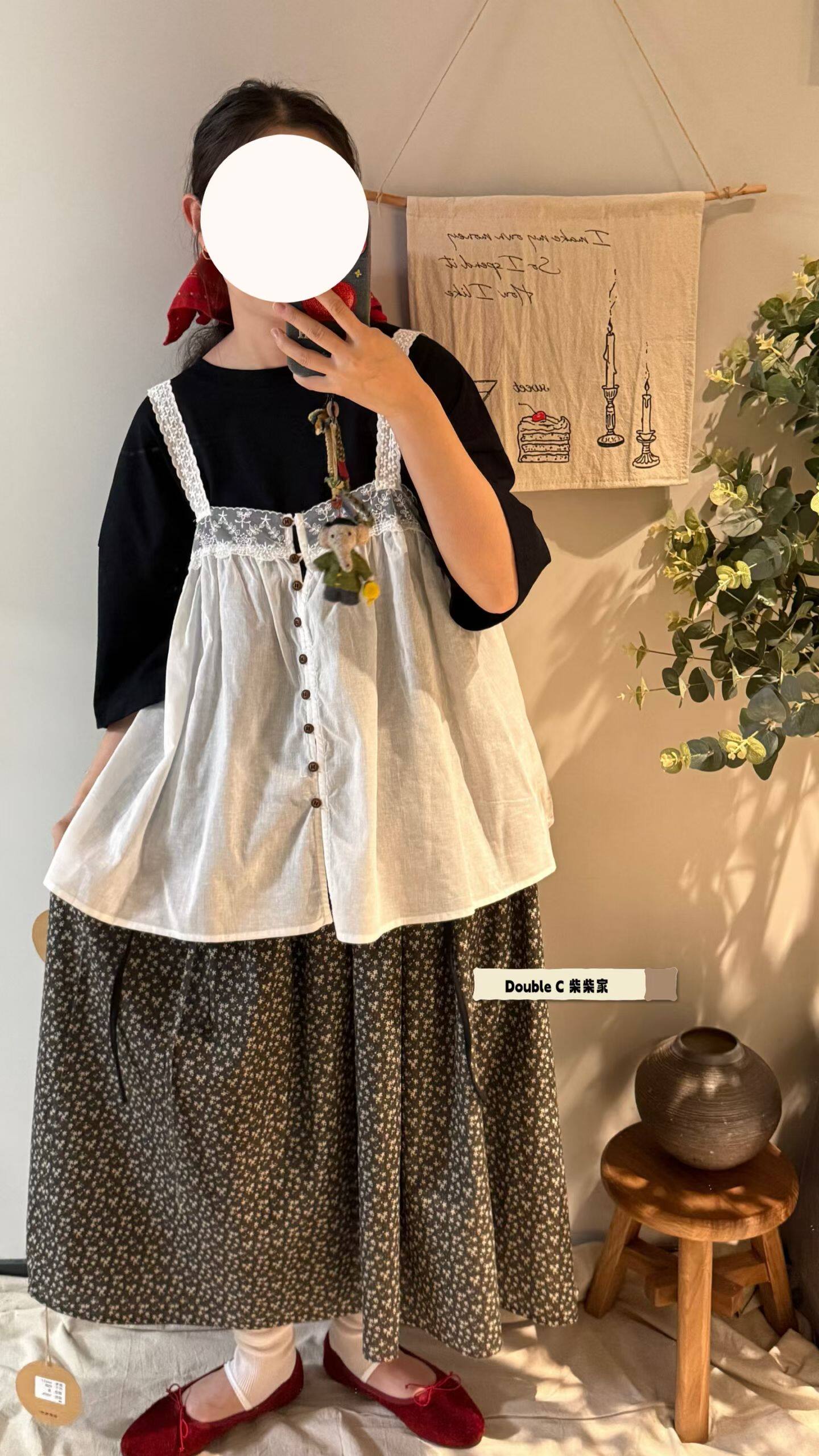 棉麻蕾丝吊带背心女宽松叠穿娃娃衫复古纽扣外搭无袖上衣森系