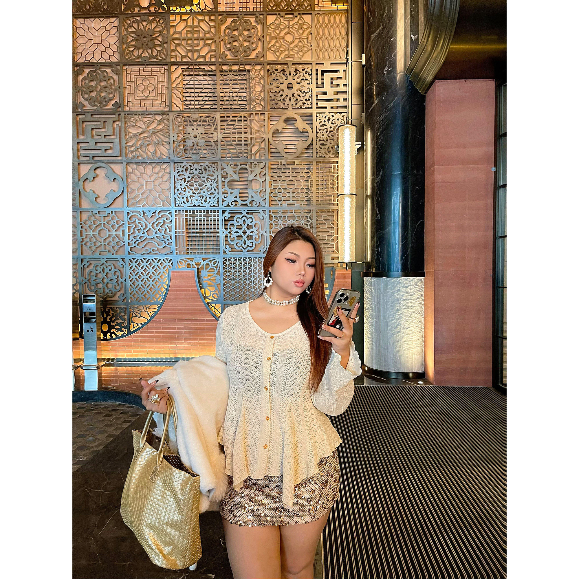 楠哥微胖不规则长袖T恤女春季新款大码修腰显瘦胖mm百搭针织上衣