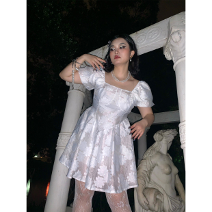 胖mm赫本别致收腰蓬蓬公主裙 大码 楠哥微胖甜辣泡泡袖 连衣裙女夏季