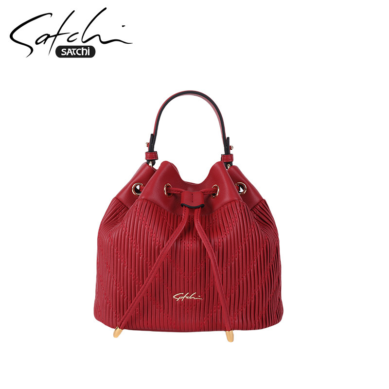 沙驰女包简约水桶包真皮