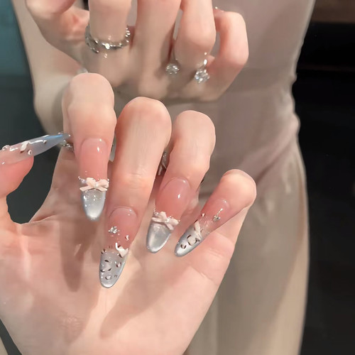 海盐甜心纯手工穿戴甲冰蓝猫眼爱心豹纹夏日美甲ins风纯欲蝴蝶结