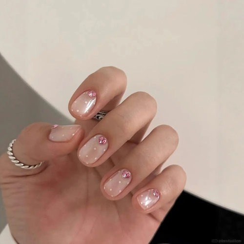 纯手工穿戴甲温柔气质波点粉色爱心钻日常通勤显白可拆卸穿戴美甲