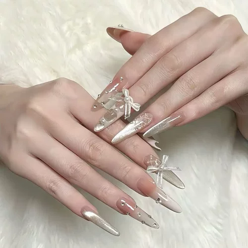 手工穿戴甲春夏裸色蝴蝶结猫眼法式甲片高级感纯欲风学生显白美甲