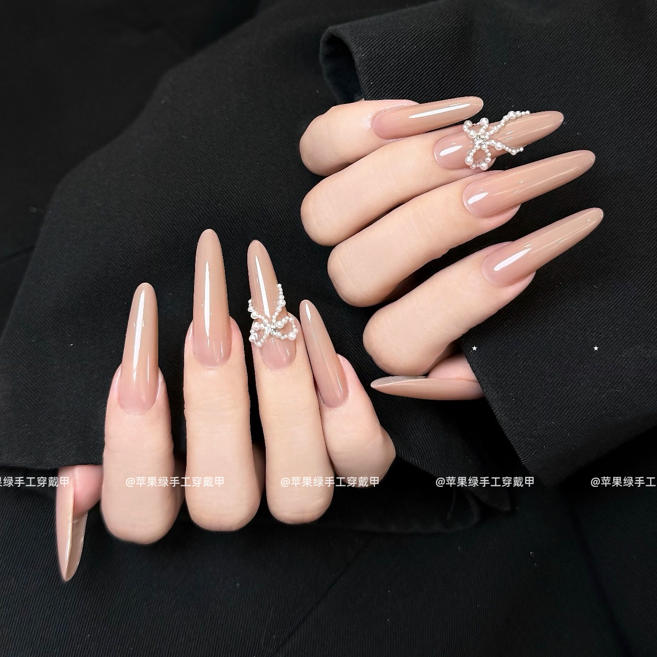 极简裸色珍珠蝴蝶节高级温柔穿戴甲纯欲风裸色几何立体珍珠美甲