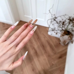 纯手工穿戴甲可爱温柔ins氛围感立体小熊菱格秋冬简约百搭美甲贴