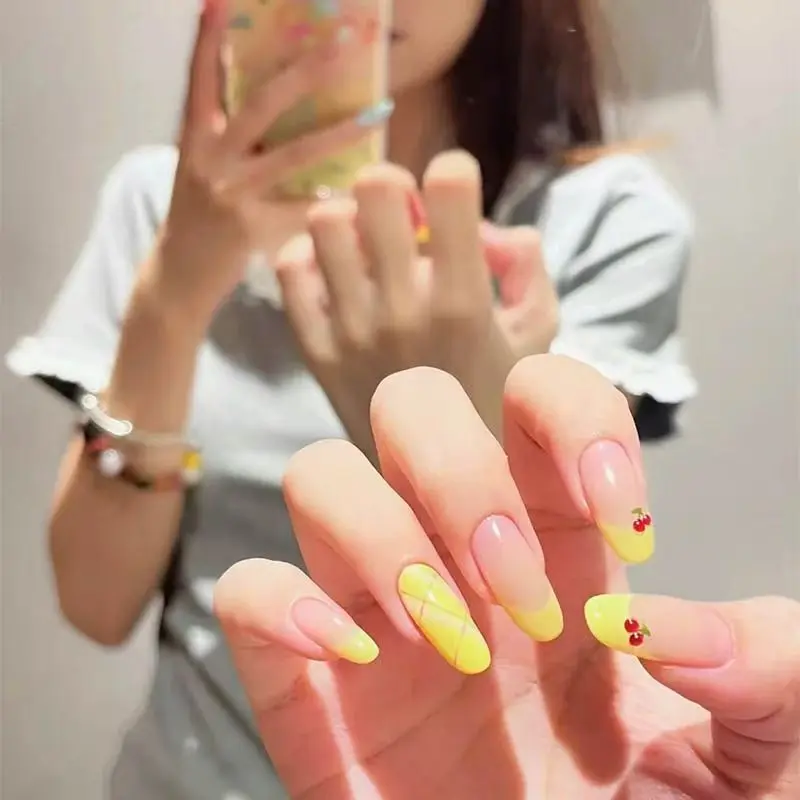 手工穿戴甲春日baby蓝高级感ins网红小众甜美可爱辣妹学生美甲贴