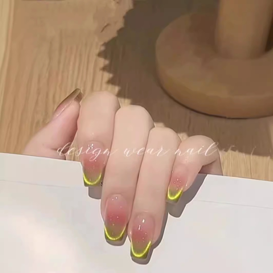 青提桃子|纯手工穿戴甲法式渐变春天可爱猫眼美甲穿戴甲甜酷风