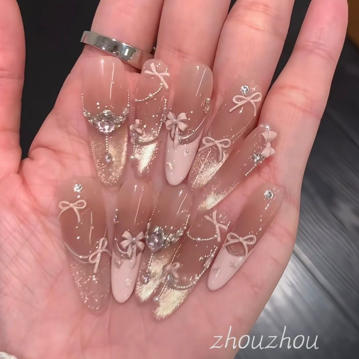 甜美恋爱少女纯手工美甲穿戴甲高级ins网红轻奢法式温柔新娘婚甲