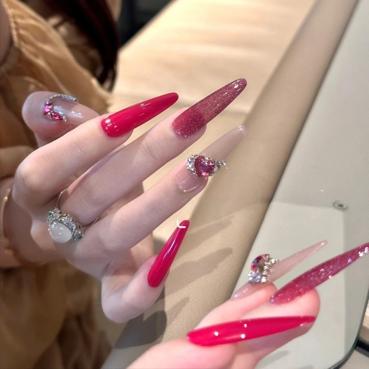 好魅新款御姐战甲气质高级感手工美甲穿戴甲爆闪华子钻球轻奢爆款