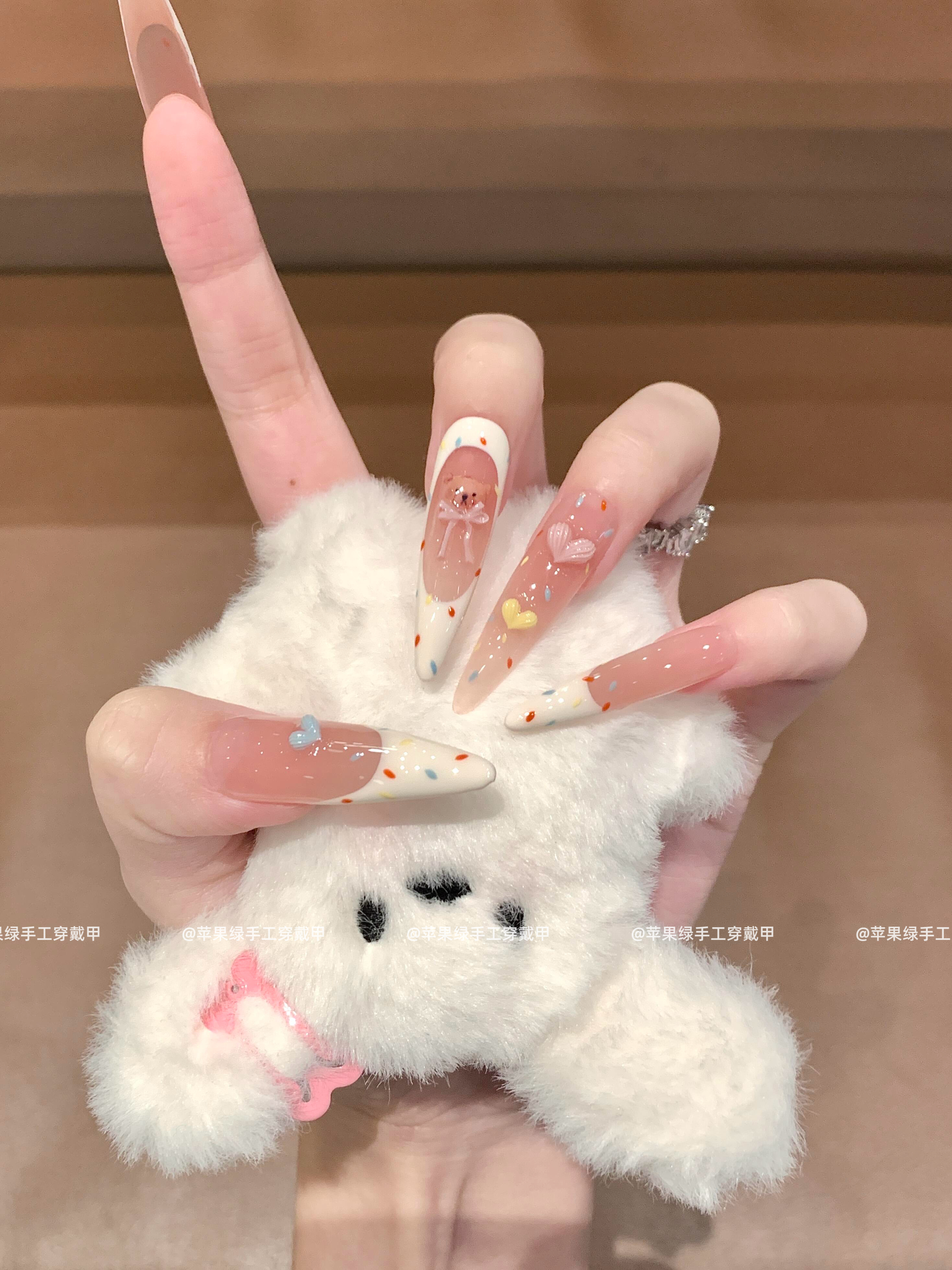 【小熊奶油爱心】可爱纯手工穿戴蝴蝶结卡通贴片新款可拆卸显白