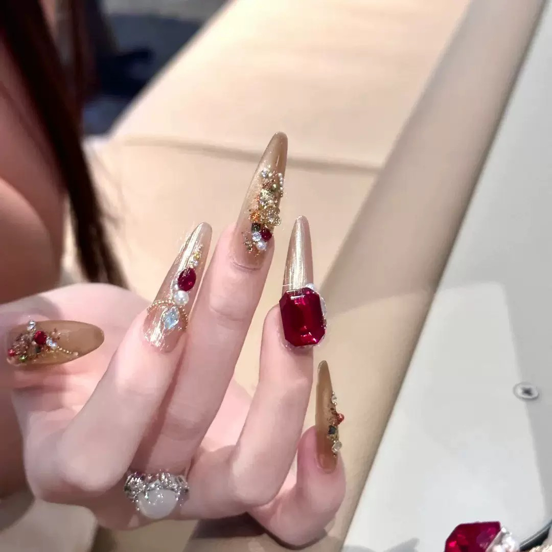 纯手工穿戴甲爆闪纯欲氛围感碎钻车厘子宫廷风高级感婚甲新娘