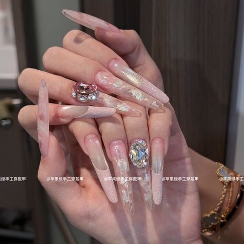 粉醋酸｜冰透裸色大钻穿戴甲超长款高级感婚纱新娘显白美甲贴片