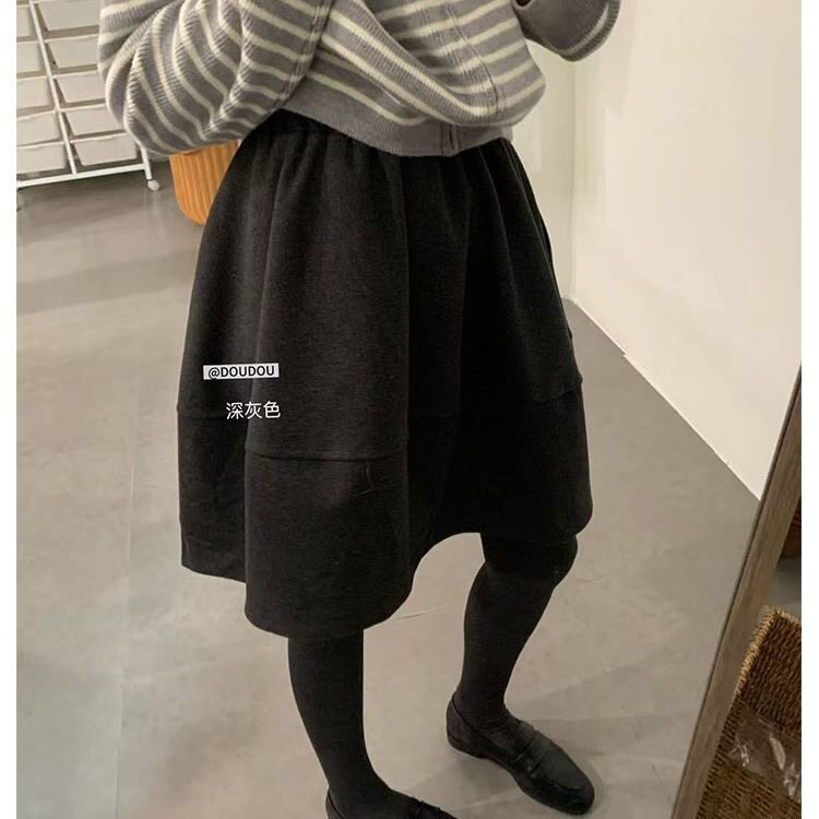 深灰色毛呢半身裙女2026秋冬季