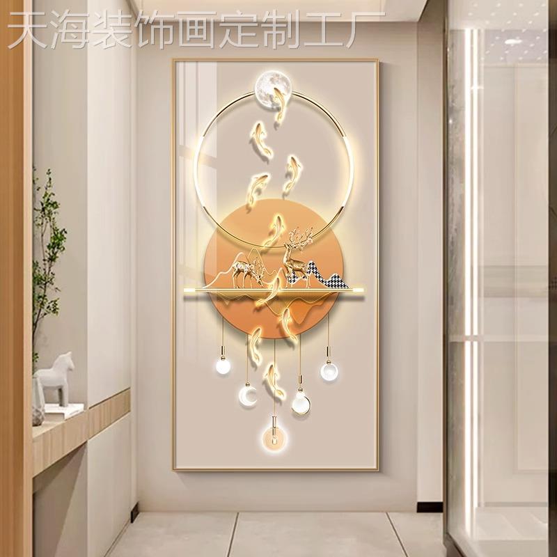 网红轻奢入户玄关装饰画廊鱼现门图客简厅正对走过道挂画代约墙壁图片