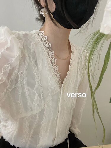 新品韩国verso简约气质温柔蕾丝v领上衣气质温柔衬衫均码女