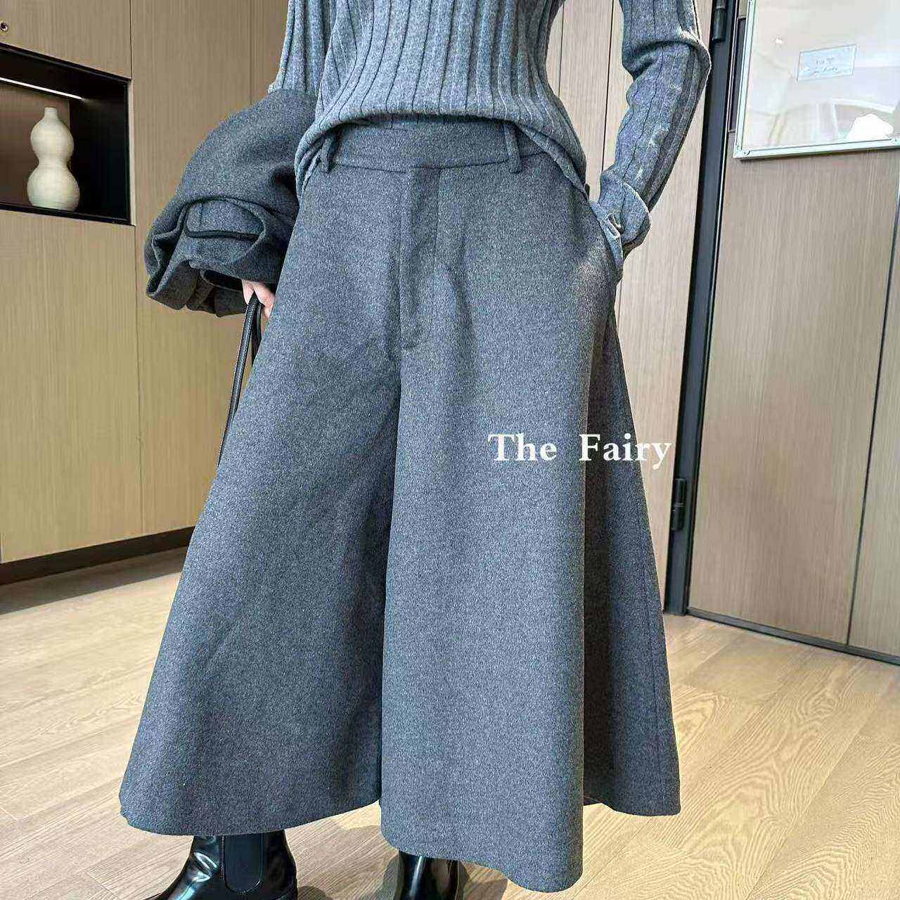 好漂亮灰色羊毛背心外套女2025年冬季新款坎肩宽松休闲上衣热销