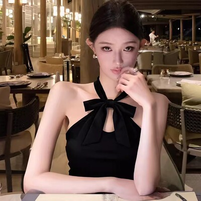 法式千金风蝴蝶结挂脖上衣女夏