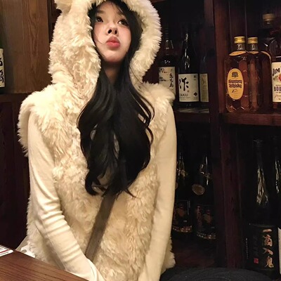 韩系慵懒毛茸茸小熊耳朵连帽马甲