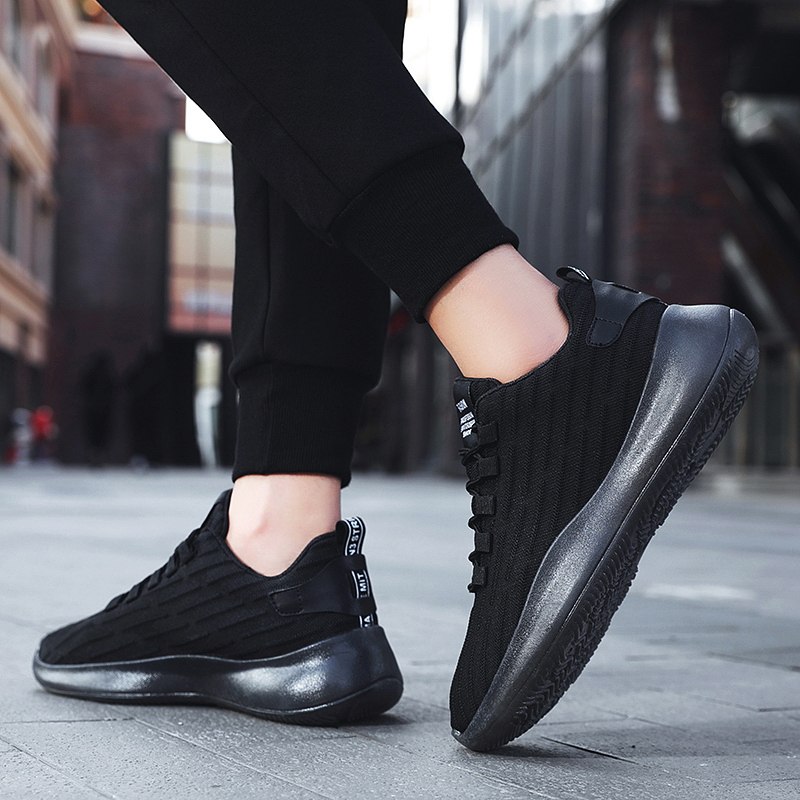 夏季纯黑色运动休闲鞋男远动跑步鞋透气中学生韩版潮流白色网面鞋