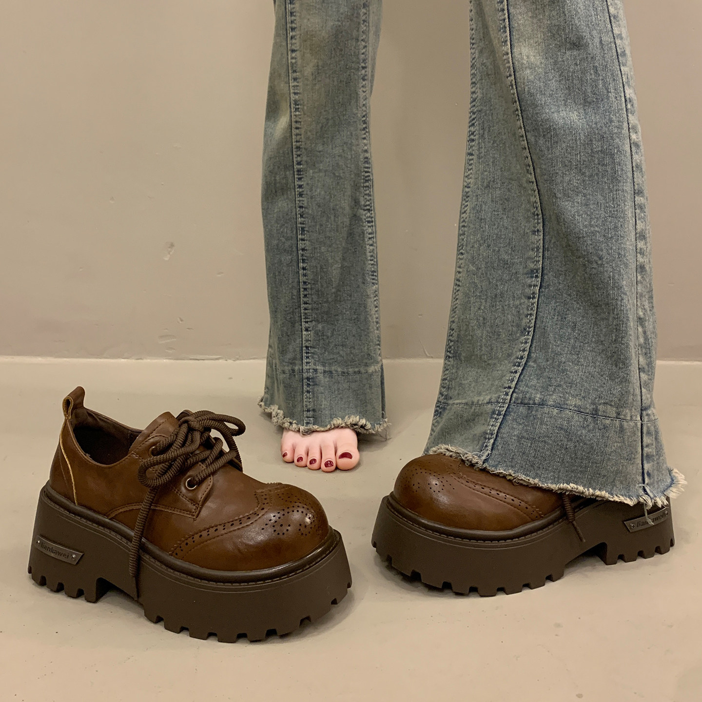 英伦厚底系带小皮鞋女秋冬棕色深口单鞋2025新款增高乐福玛丽珍鞋,女鞋,深口单鞋,淘宝优惠券,粉丝福利购,淘宝优惠卷