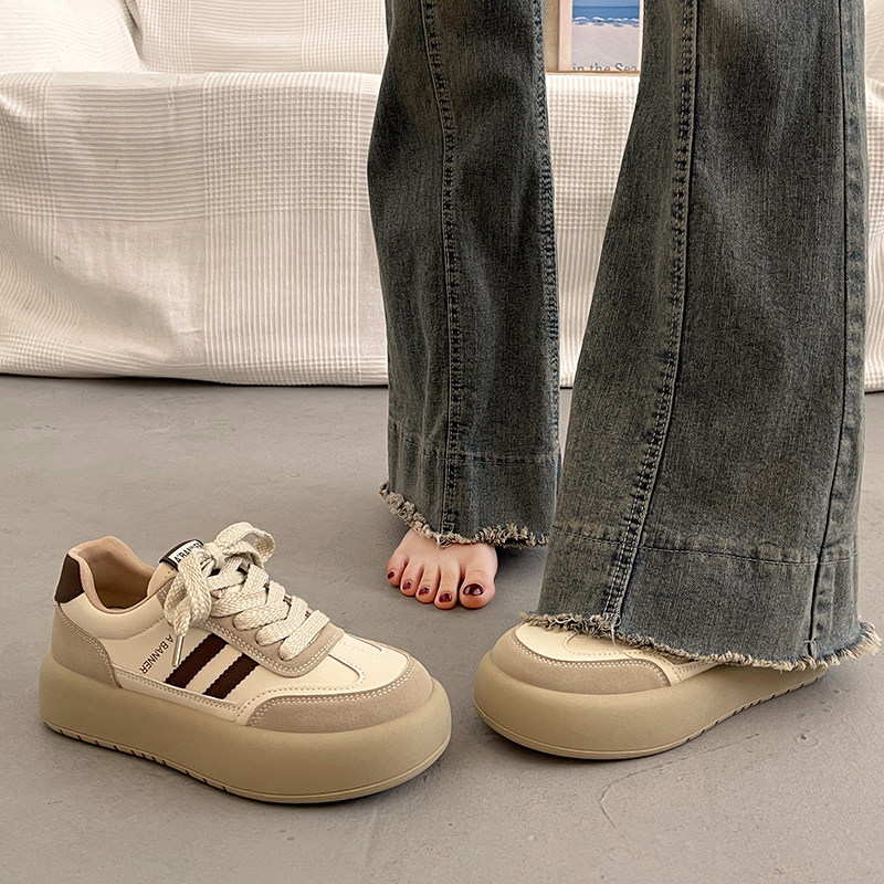 爆款百搭小众厚底板鞋女春德训鞋2026超火新款韩系休闲运动面包鞋,女鞋,时尚休闲鞋,淘宝优惠券,粉丝福利购,淘宝优惠卷