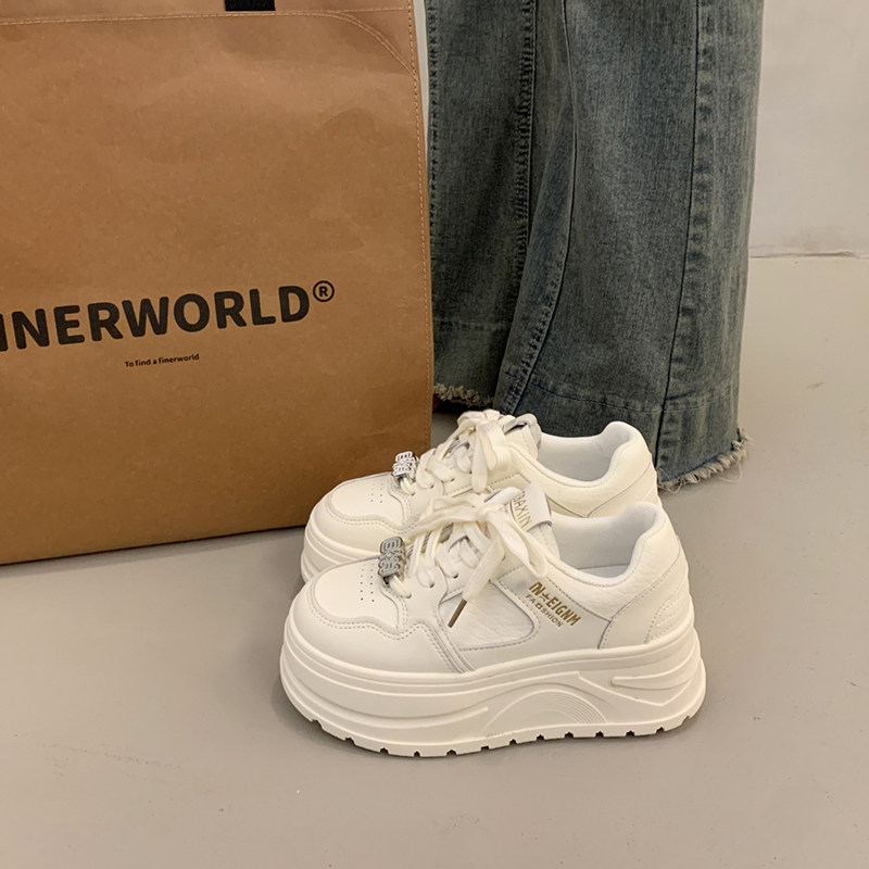 百搭小白鞋厚底增高爆款板鞋女秋冬季2025超火新款运动休闲面包鞋,女鞋,时尚休闲鞋,淘宝优惠券,粉丝福利购,淘宝优惠卷