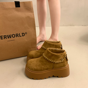 高级感炸街厚底马丁靴女小个子增高2025超火新款 秋冬棕色短靴 爆款