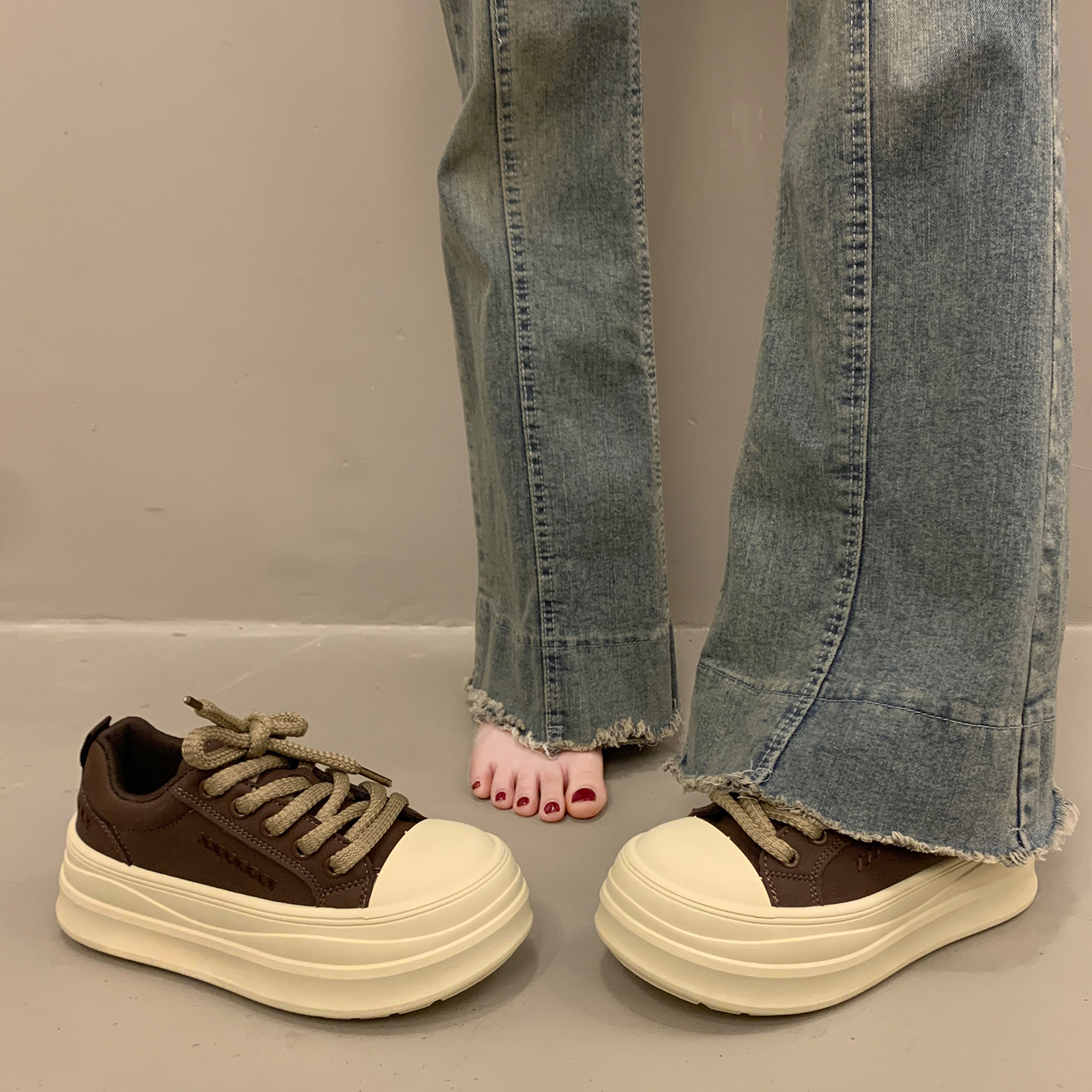 小众圆头松糕板鞋女设计感运动鞋