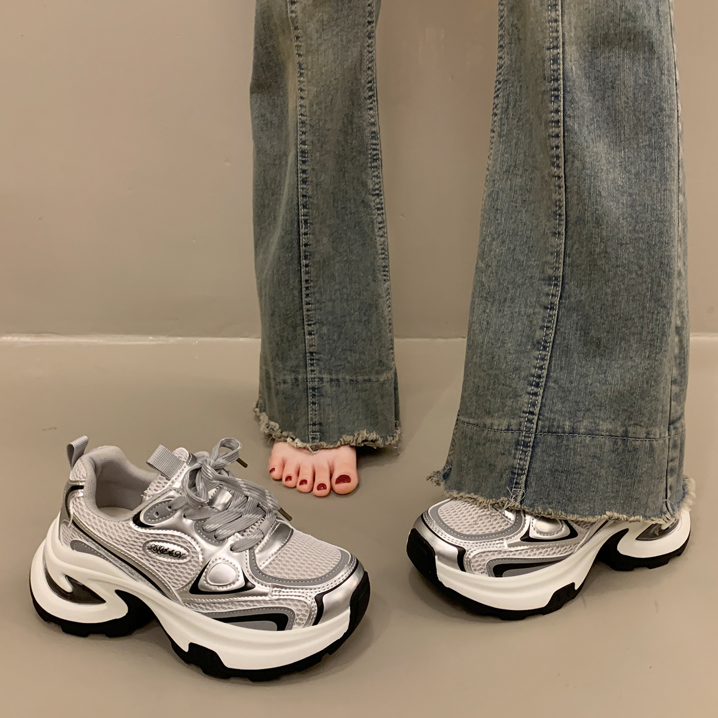 显脚小老爹鞋女秋冬季百搭运动鞋