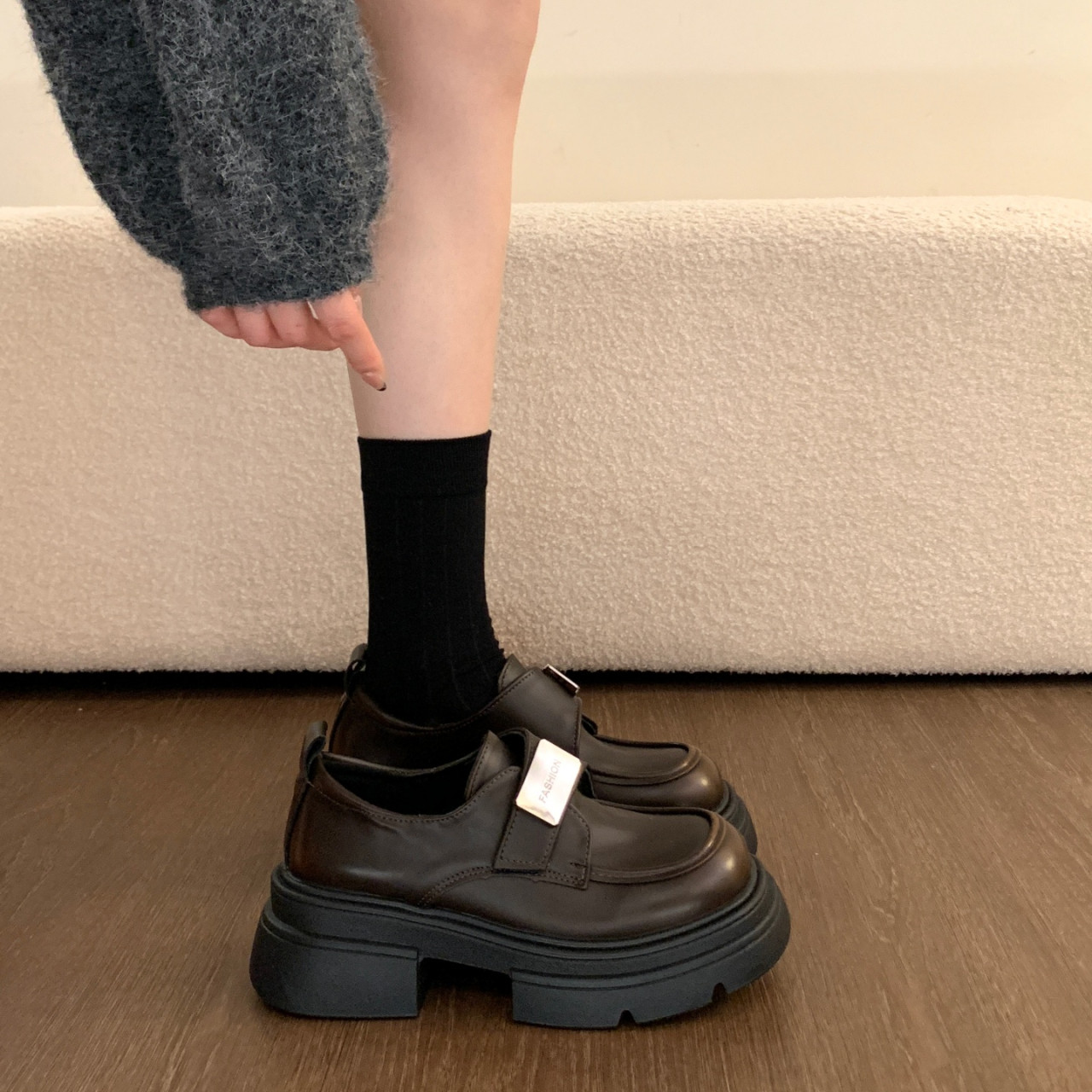 复古英伦风厚底增高深口单鞋女2025新款秋冬超火配裙子懒人小皮鞋,女鞋,深口单鞋,淘宝优惠券,粉丝福利购,淘宝优惠卷